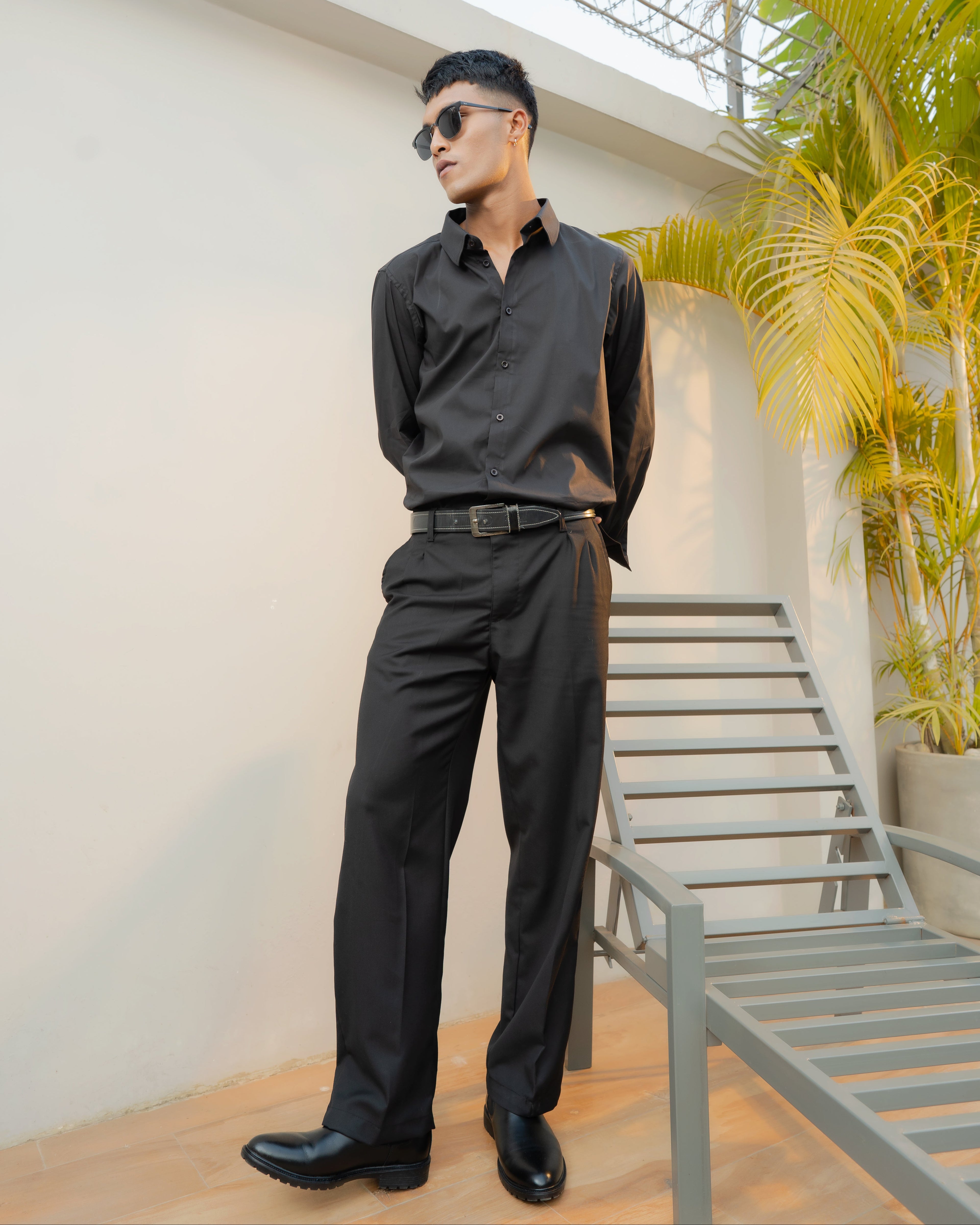 Essential Shirt - Black