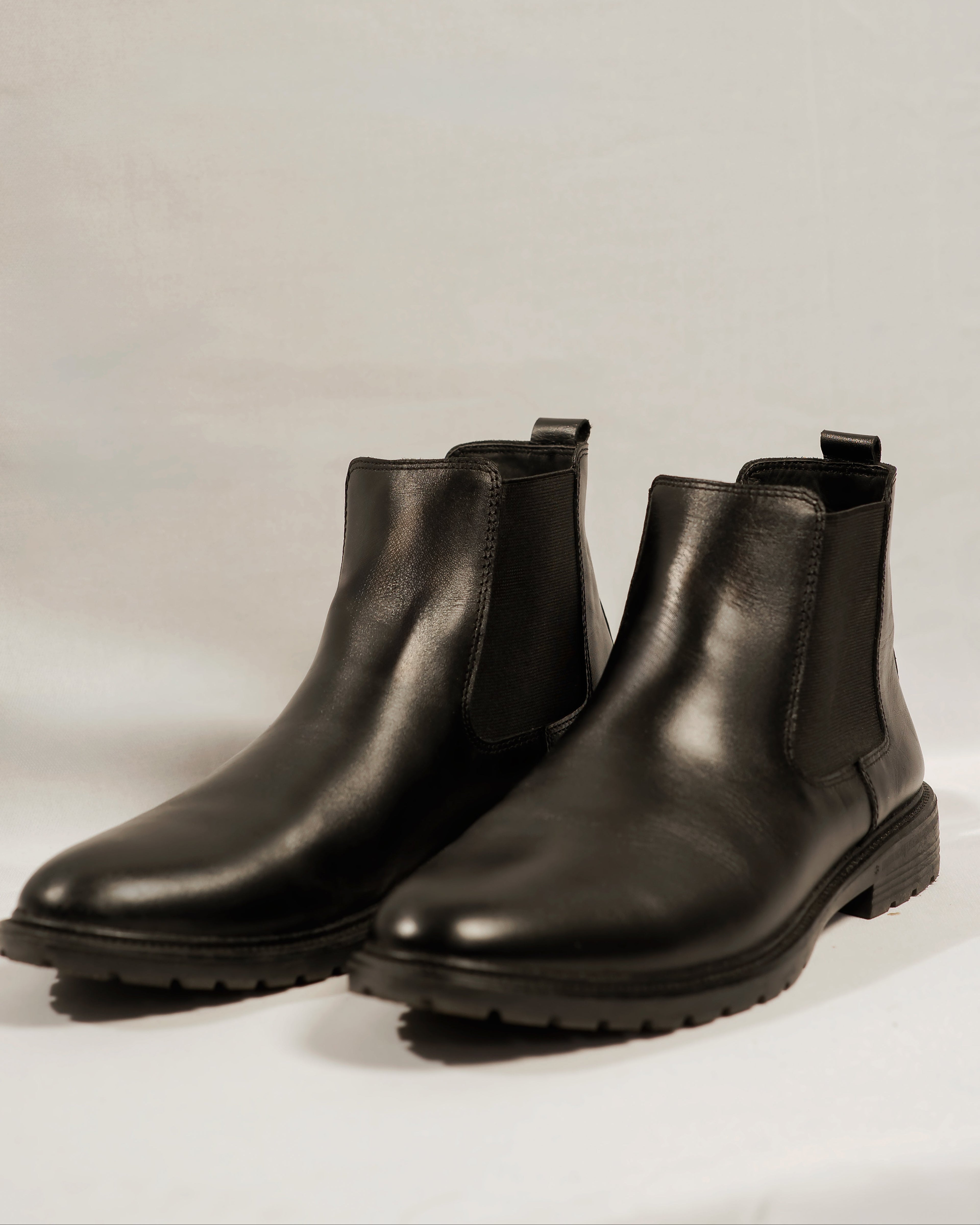 Handcrafted Leather Chelsea - Black